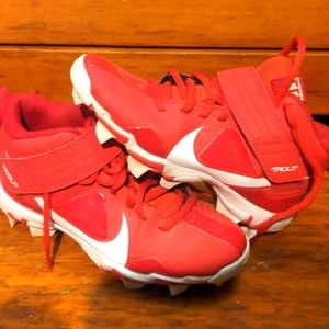 Boys Nike baseball cleats